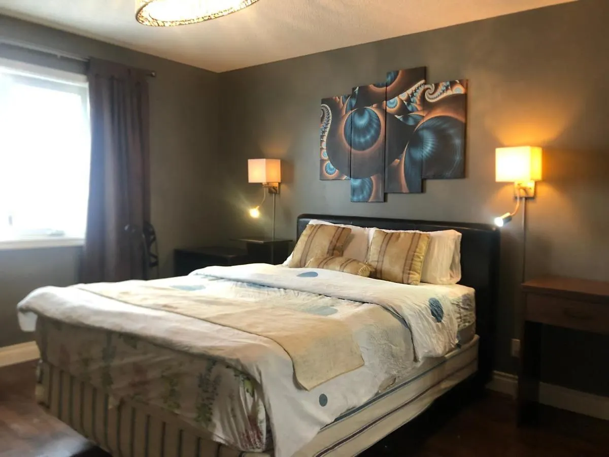Homestay Citadel Hill Cr Community! Apartment Calgary