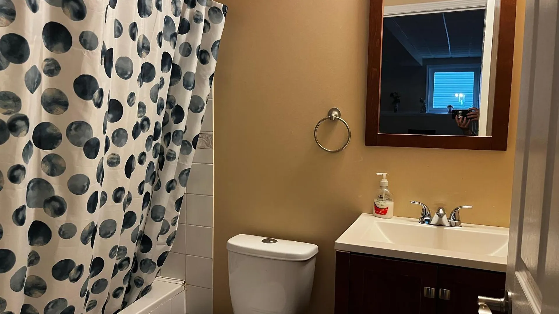 Homestay Citadel Hill Cr Community! Apartment Calgary Canada